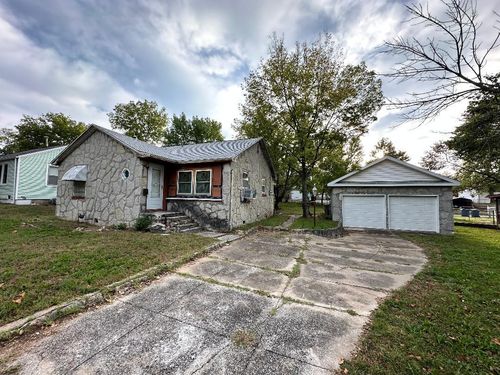 311 S Park Ave, Joplin, MO, 64801-1813 | Card Image