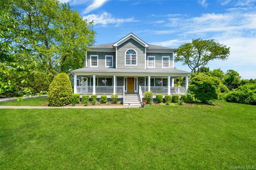 4 Griffen Dr, Larchmont, NY, 10538-3806 | Card Image