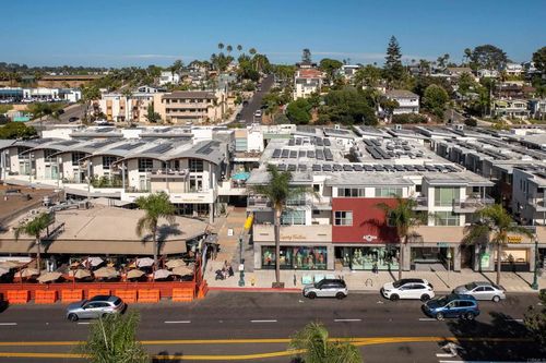 687 S Coast Highway 101, Encinitas, CA, 92024-3528 | Card Image