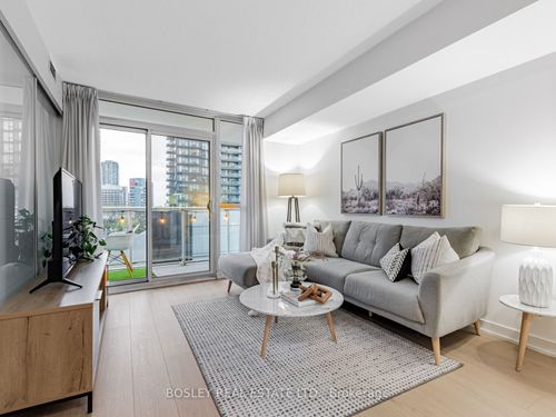 811-75 Queens Quay W, Toronto, ON, M5V1A2 | Card Image