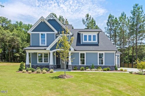 18-40 W Victoria Ridge Dr, Selma, NC, 27576-5767 | Card Image