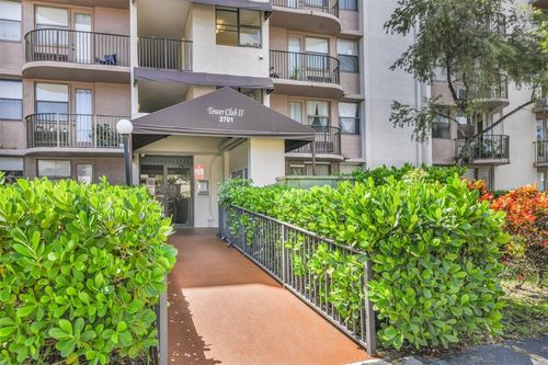 305-b-2701 Riverside Dr, Coral Springs, FL, 33065-1003 | Card Image