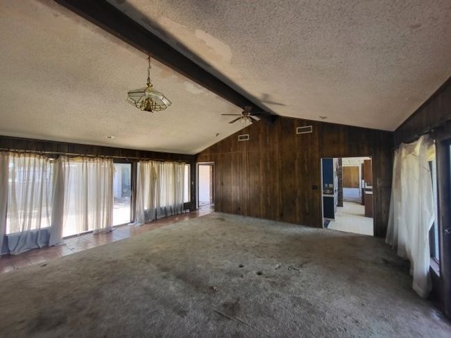 306 Wade St, House other with 4 bedrooms, 2 bathrooms and null parking in Olney TX | Image 7
