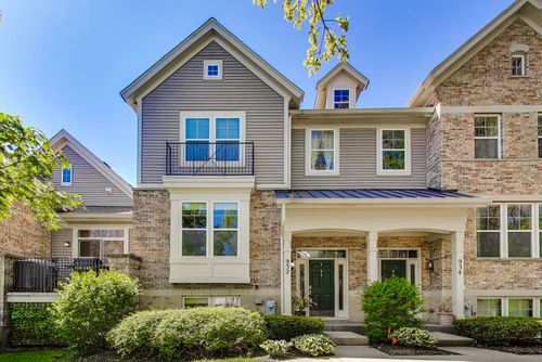 932 Tuscany Dr, Streamwood, IL, 60107-4528 | Card Image