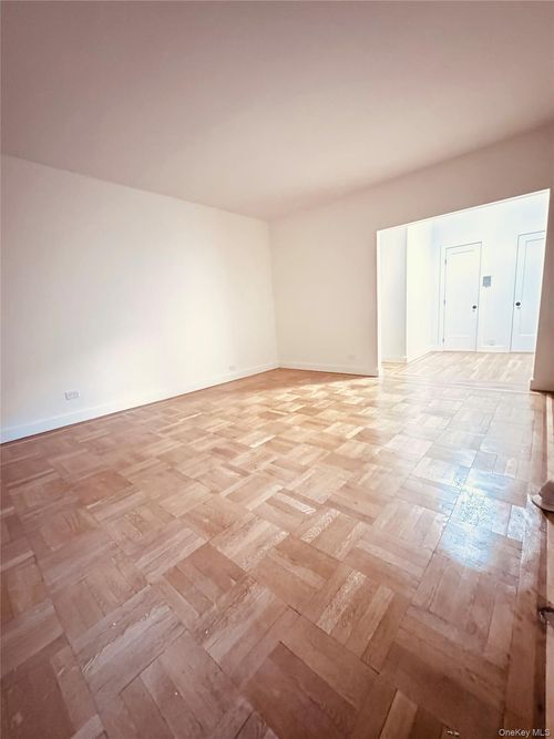 apt-2h-2925 Matthews Ave, Bronx, NY, 10467-8615 | Card Image