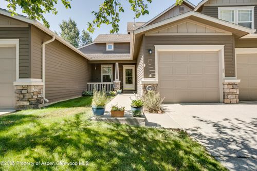 215 W Capital Ct, New Castle, CO, 81647-8409 | Card Image