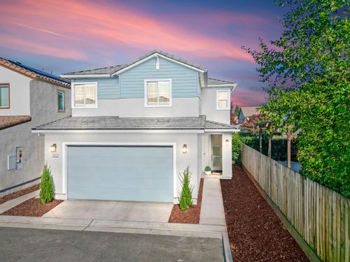 1383 Kinship Dr, Turlock, CA, 95382-8010 | Card Image