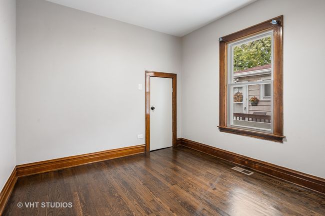 4948 N Austin Ave, Home with 5 bedrooms, 2 bathrooms and null parking in CHICAGO IL | Image 16
