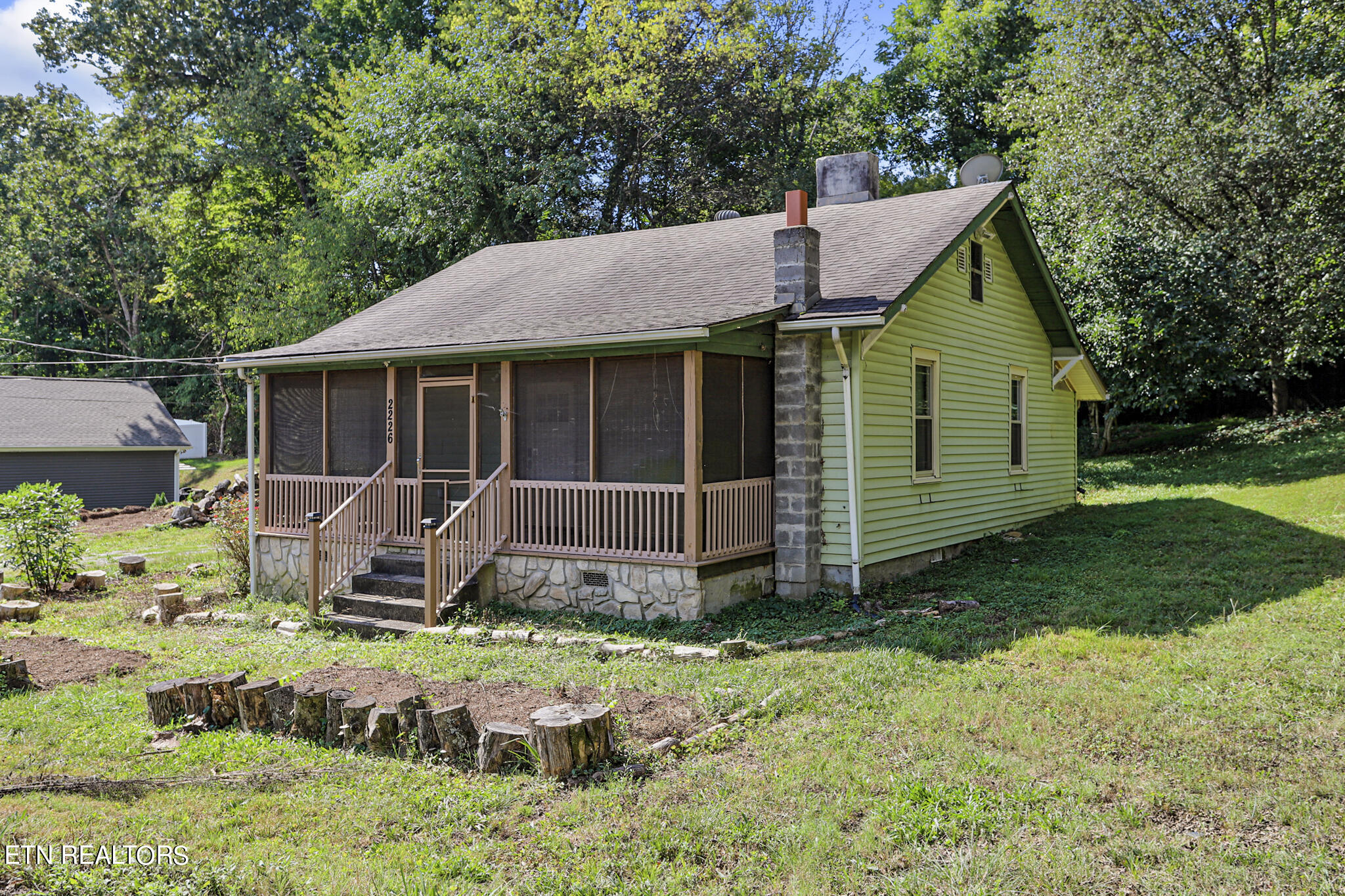Bernhurst Dr, Knoxville, TN 37918