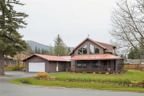 8923 Sleepy Ct, Juneau, AK, 99801-8938 | Card Image