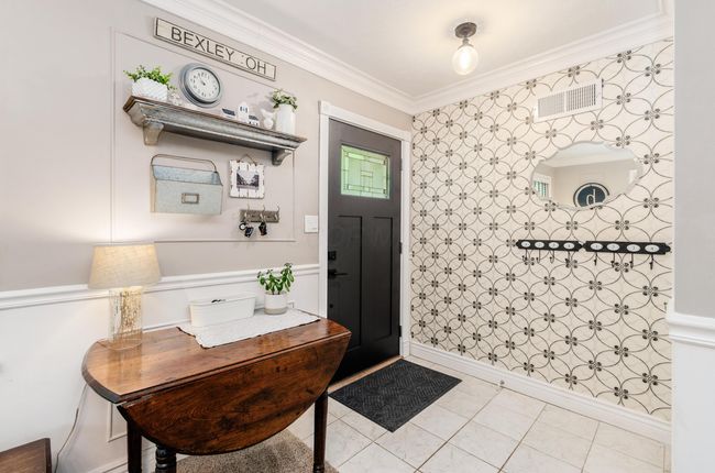 146 N Roosevelt Ave, House other with 3 bedrooms, 2 bathrooms and null parking in Bexley OH | Image 6