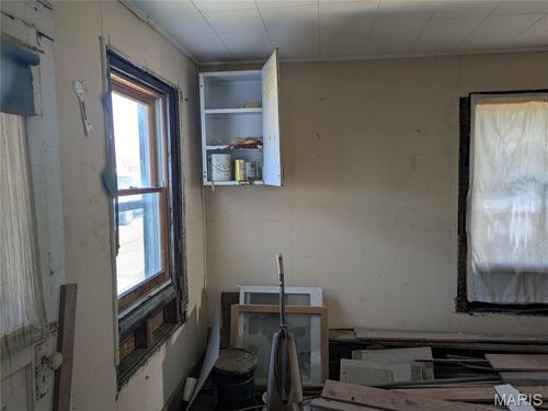 300 Railroad Ave, Bland, MO, 65014-1103 | Card Image