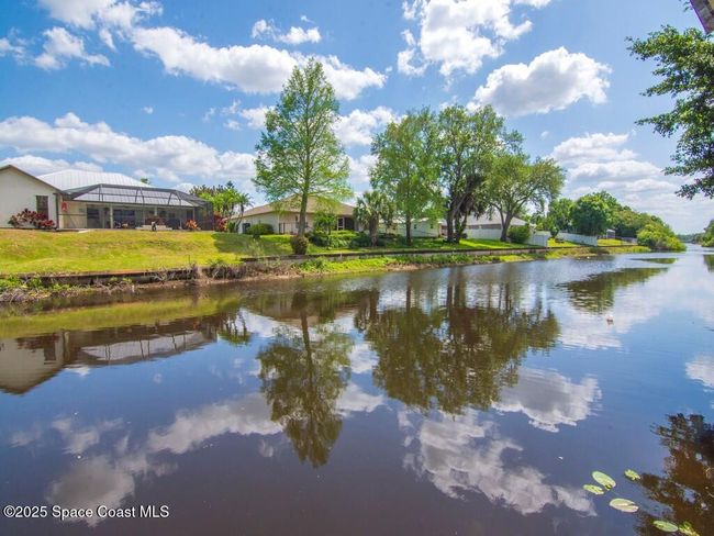 344 Concha Dr, House other with 3 bedrooms, 2 bathrooms and null parking in Sebastian FL | Image 7