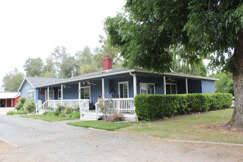 2307 N Hayes Ave, Fresno, CA, 93723-9206 | Card Image