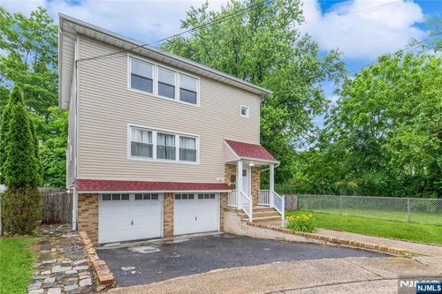 63 E Midland Ave, Kearny, NJ, 07032-4125 | Card Image