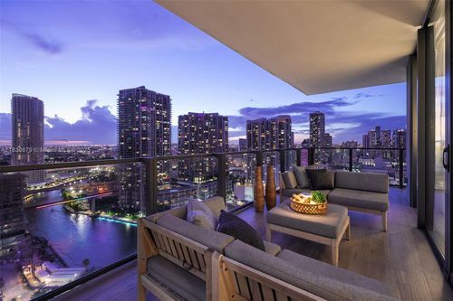apt-2512-68 6th St, Miami, FL, 33131-3492 | Card Image