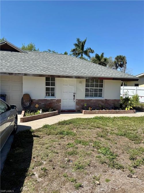 226 Kingston Dr, FORT MYERS, FL, 33905-2564 | Card Image