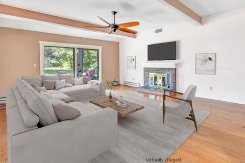 a-486 Heritage Vlg, Southbury, CT, 06488 | Card Image