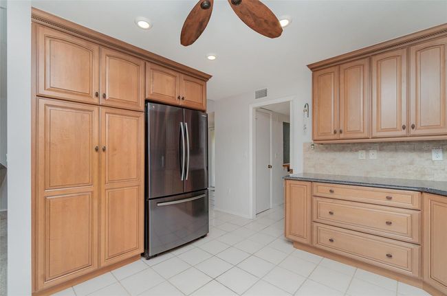 Kitchen | Image 18