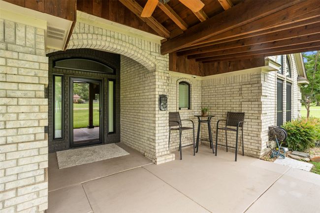230 Bent Tree Trl, House other with 3 bedrooms, 2 bathrooms and null parking in Burleson TX | Image 4