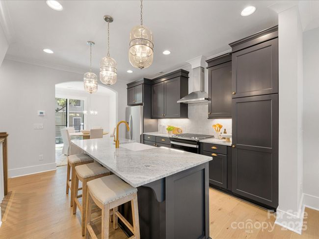 1409 Kenilworth Ave, Townhouse with 3 bedrooms, 5 bathrooms and null parking in Charlotte NC | Image 15