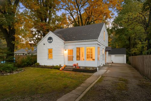 2022 Alamo Ave, Kalamazoo, MI, 49006-1632 | Card Image