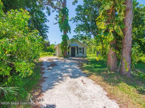 1325 17th Ct Sw, Vero Beach, FL, 32962-6210 | Card Image