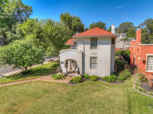 717 S Mclean Blvd, Memphis, TN, 38104-5115 | Card Image