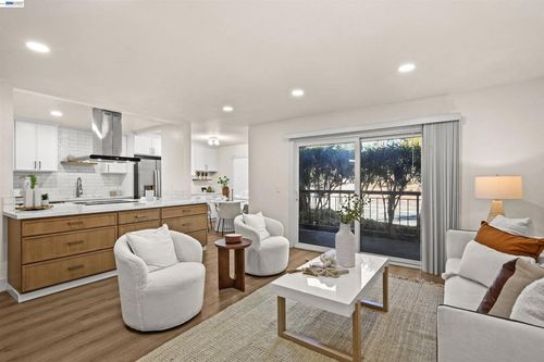 103-470 N Civic Dr, Walnut Creek, CA, 94596-3321 | Card Image
