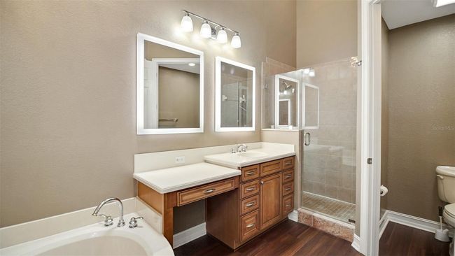 Primary Bathroom | Image 28