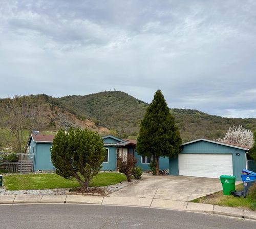 547 Damian Circle, Gold Hill, OR, 97525 | Card Image