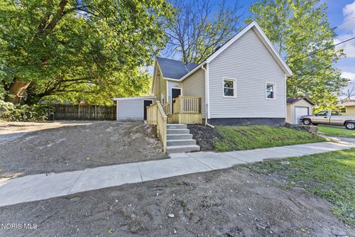 337 Daniels Ave, Toledo, OH, 43609-2270 | Card Image