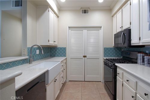 277 Chaumont Cir, Foothill Ranch, CA, 92610-2336 | Card Image