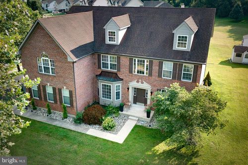 213 Remi Dr, New Castle, DE, 19720-5624 | Card Image
