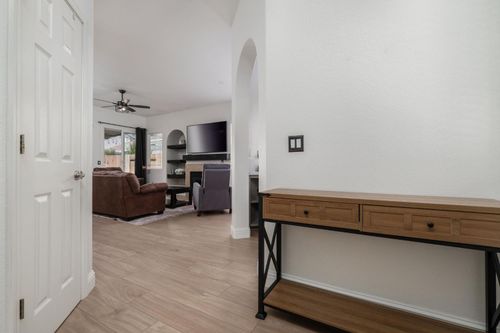 2847 Belle Fleur Way, Sacramento, CA, 95833 | Card Image