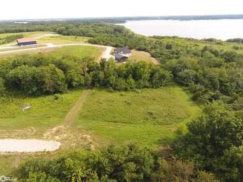 198 Refuge Rd, Melrose, IA, 52569-8654 | Card Image