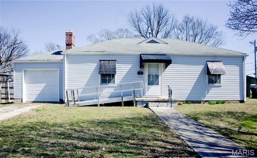 1161 Beverly Dr, Lebanon, MO, 65536-3628 | Card Image