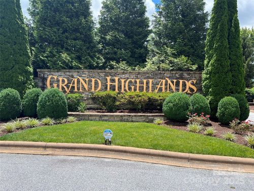 115-4642 Bearwallow Mountain Rd, Hendersonville, NC, 28792-0333 | Card Image