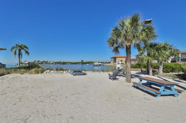 915 Symphony Isles Blvd, House other with 3 bedrooms, 3 bathrooms and null parking in APOLLO BEACH FL | Image 64