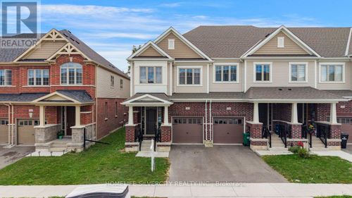 210 Broadacre Dr, Kitchener, ON, N2R0S6 | Card Image