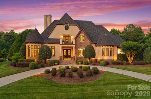 114 Thurstons Way, Mooresville, NC, 28117-7112 | Card Image