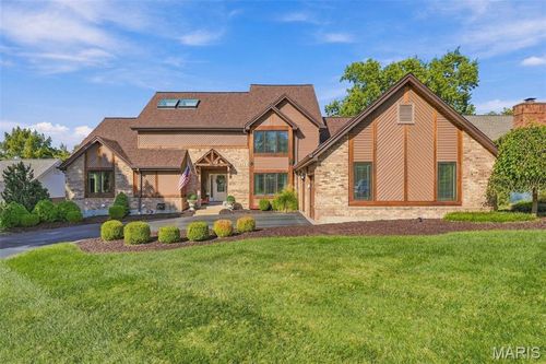 14277 Cedar Springs Dr, Chesterfield, MO, 63017-5730 | Card Image