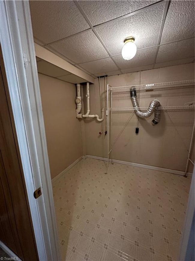 268 Meadow Ln, House other with 3 bedrooms, 2 bathrooms and null parking in Millers Creek NC | Image 39
