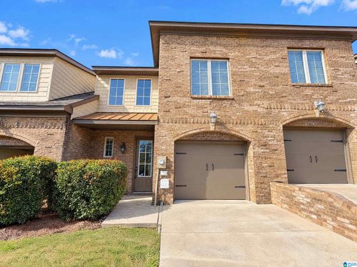 679 Flag Cir, HOOVER, AL, 35226-4920 | Card Image