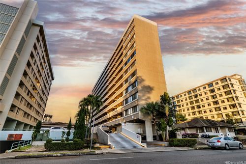 apt-801-1134 Kinau St, Honolulu, HI, 96814-1112 | Card Image