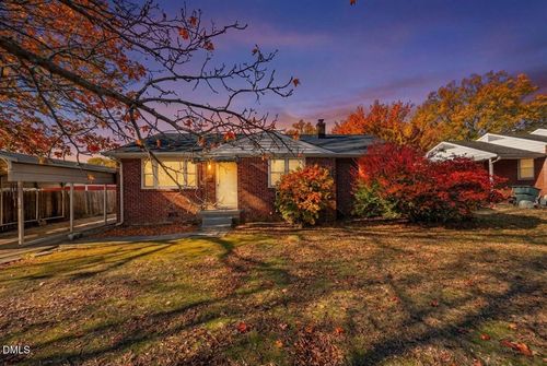 504 Walker Ave, Graham, NC, 27253-2430 | Card Image