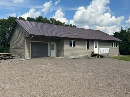 190 90th Ave Ne, Clara City, MN, 56222-1208 | Card Image