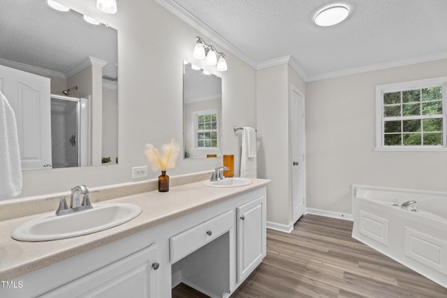 Updated mirrors and lighting | Image 35