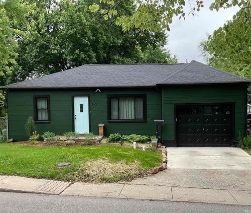 206 E Hillside Dr, Bloomington, IN, 47401-6504 | Card Image