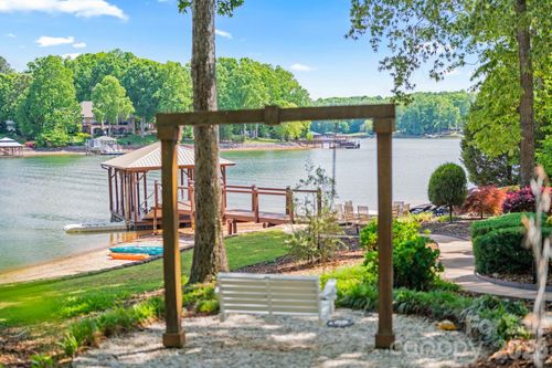 450 Greenbay Rd, Mooresville, NC, 28117-8889 | Card Image